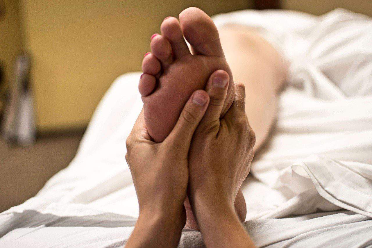 foot reflexology is an important part of a Balinese massage