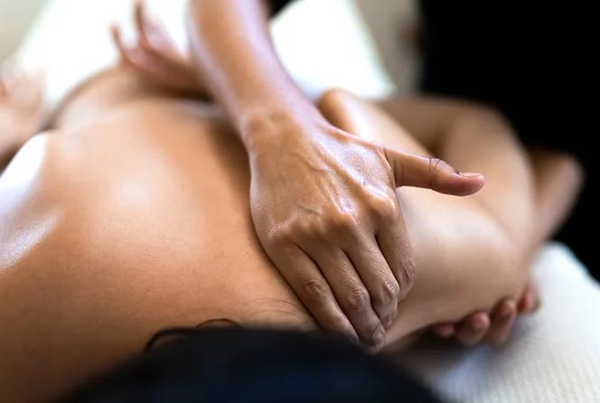 Myofascial Release Treatment vs Massage Therapy: Which technique is best for you?